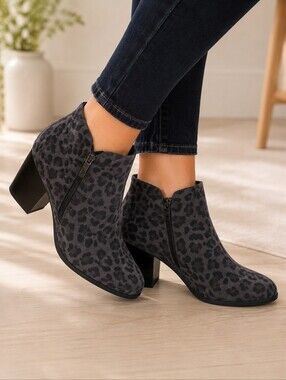 Style & Co. Women's 10W Black And Grey Leopard Print Booties - 10 Wide - NWOT